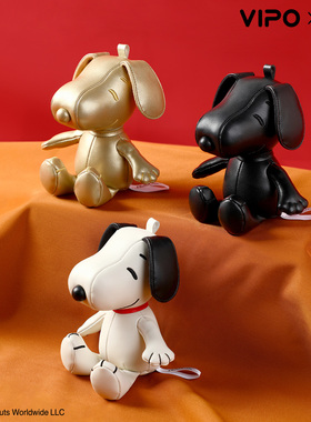 VIPOxSnoopy史努比PU公仔包包挂件毛绒玩偶公仔皮革钥匙扣挂饰