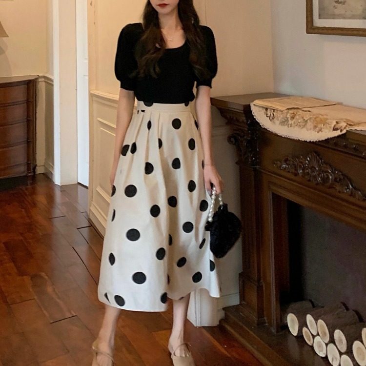 韩版波点印花中长款A字半身裙+复古U领纯色泡泡短袖打底针织上衣,女装/女士精品,大码半身裙,淘宝优惠券,粉丝福利购,淘宝优惠卷