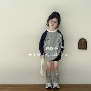 儿童洋气休闲中长款印花字母T恤2026新款韩版春夏款女童撞色上衣