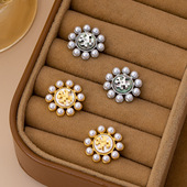 欧美日常配饰T系列金色花卉双Tlogo白珍珠贝壳耳钉耳环耳饰女