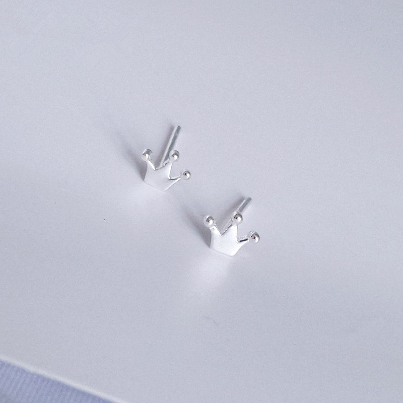 一念  S999纯银耳钉女可爱迷你皇冠配饰百搭日韩个性养耳洞学生小