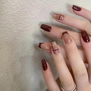 纯手工穿戴甲车厘子显白复古宫格法式日常无钻版气质可拆卸美甲贴
