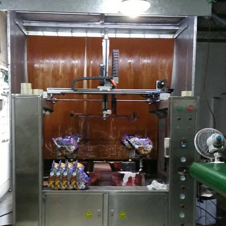 浙江塑胶电焊面罩往复喷漆设备防护面罩小型自动喷涂设备喷油机