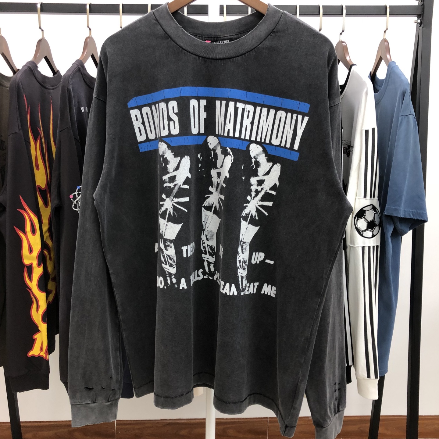 ERD 25SS忧郁的富二代麦当娜人像标语裂纹印花做旧定染天地针长袖