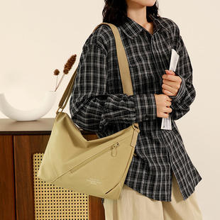 Colorful Fox斜挎包包女牛津布2025休闲百搭女士通勤托特单肩包