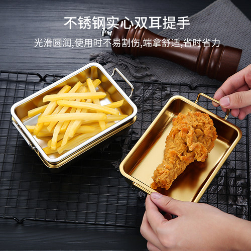 韩式小吃盘带耳金色炸鸡盘薯条
