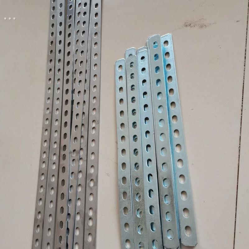 不锈钢板带孔铁条直条扁条加厚神器强力带孔扁条铁片改装角片
