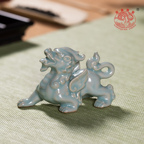 龙泉青瓷手工貔貅茶宠一对招财陶瓷家居摆件茶玩茶桌开片装饰配件
