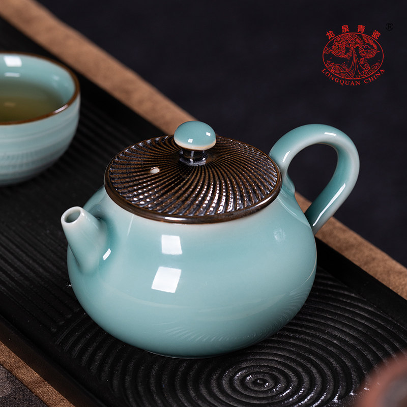 龙泉青瓷手工泡茶壶单壶图片