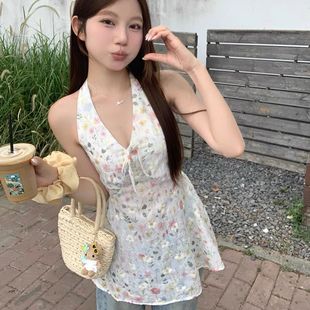 26.8元 甜美设计感v领挂脖无袖 小上衣 背心吊带女夏季 碎花刺绣衬衫