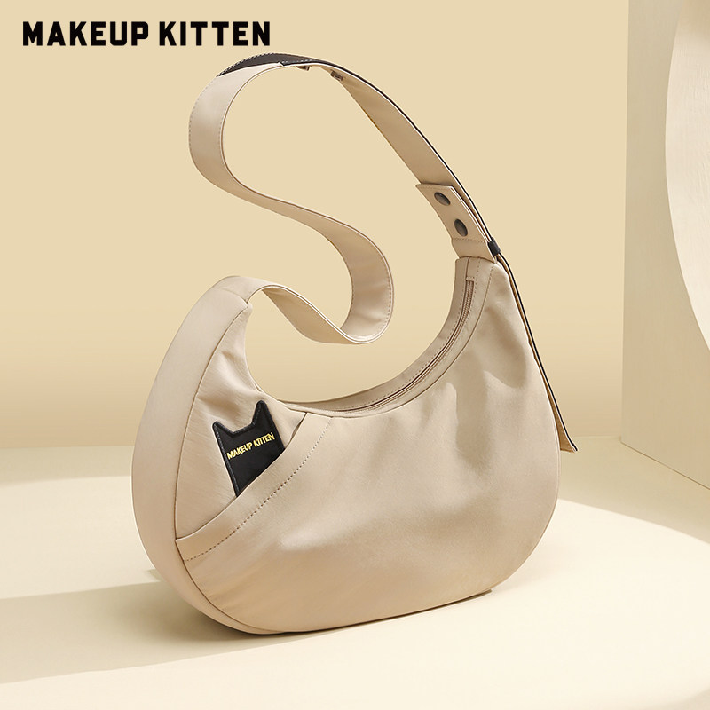 单肩包包女休闲百搭饺子包