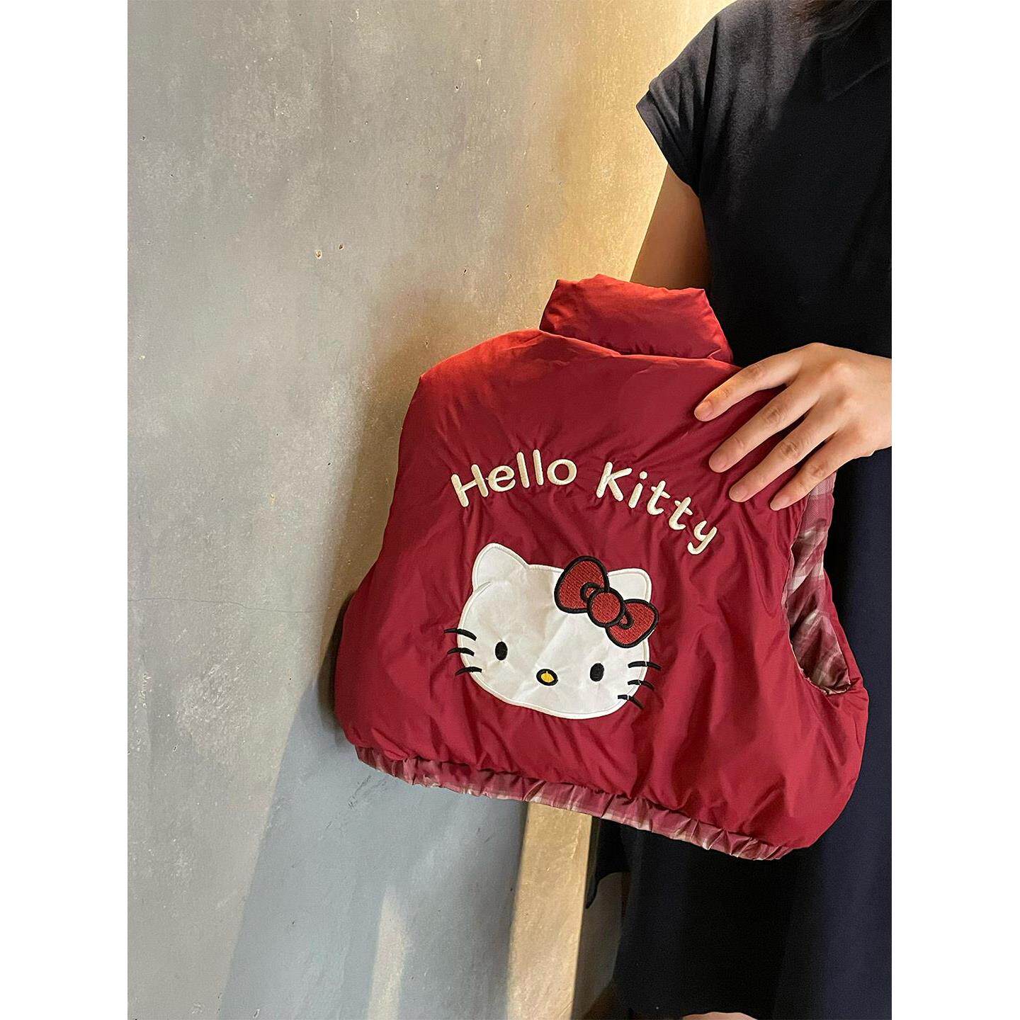 女童冬装外套2025新款儿童hellokitty90白鸭绒羽绒服短款马甲上衣
