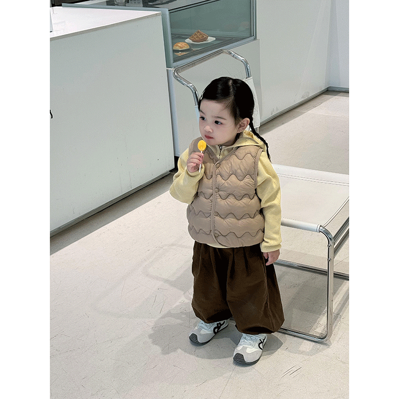 女童羽绒棉马甲2025新款秋装宝宝儿童时髦马夹中小童春秋外穿坎肩