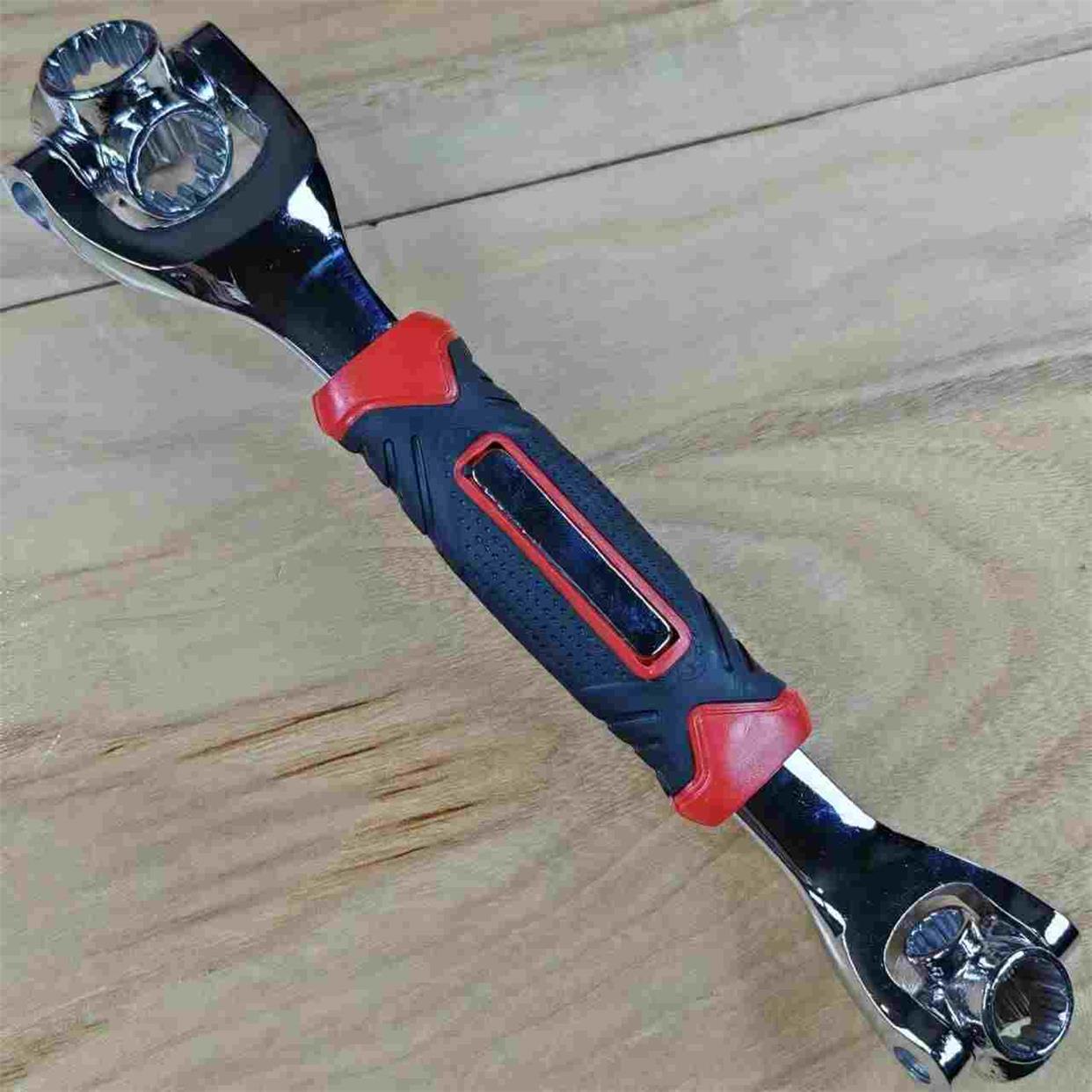 多功能万能扳手套筒扳手塑柄12齿八合一套管360度扳子梅花快速