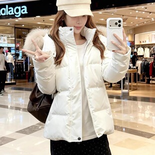 90白鸭绒2025新款收腰羽绒服女冬季短款白色修身小个子真毛领外套