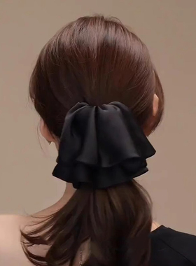 last kiss 裙摆抓夹黑色缎面鲨鱼夹马尾发夹2025新款显发量发饰女