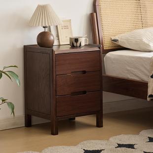 北欧实木床头柜胡桃色橡木三抽家用卧室覆古床边柜爆款收纳柜一体