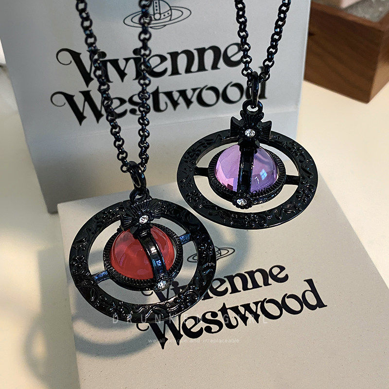 西太后黑调美学~立体土星球吊坠项链女甜酷高级感长款毛衣链配饰