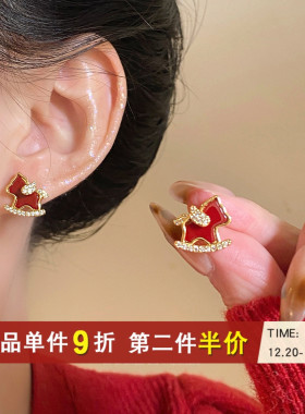 红色锆石小马耳钉女2026新款