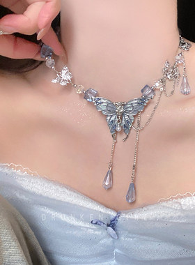 正向共振！重工蓝色水晶蝴蝶项链