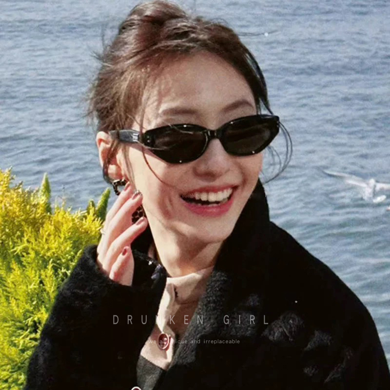 韩系高级感猫眼墨镜女2025新款潮酷防紫外线太阳镜个性显脸小配饰