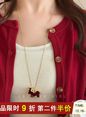 红色丝绒小马吊坠项链女2026新款轻奢高级感毛衣链马上有钱配饰