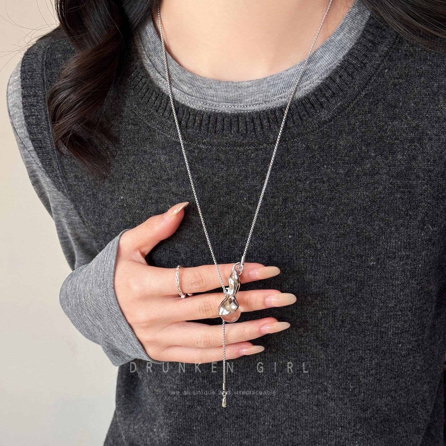 银色葫芦吊坠毛衣链女秋冬