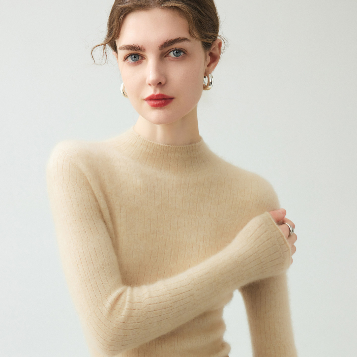 半高领山羊绒女显瘦针织打底衫