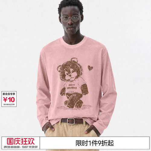EMPTY REFERENCE樱花粉手绘毛绒小熊印花雪花棉上衣宽松长袖T恤