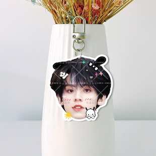 TOP登陆少年左航白底亚克力双面钥匙扣书包挂件应援周边来图