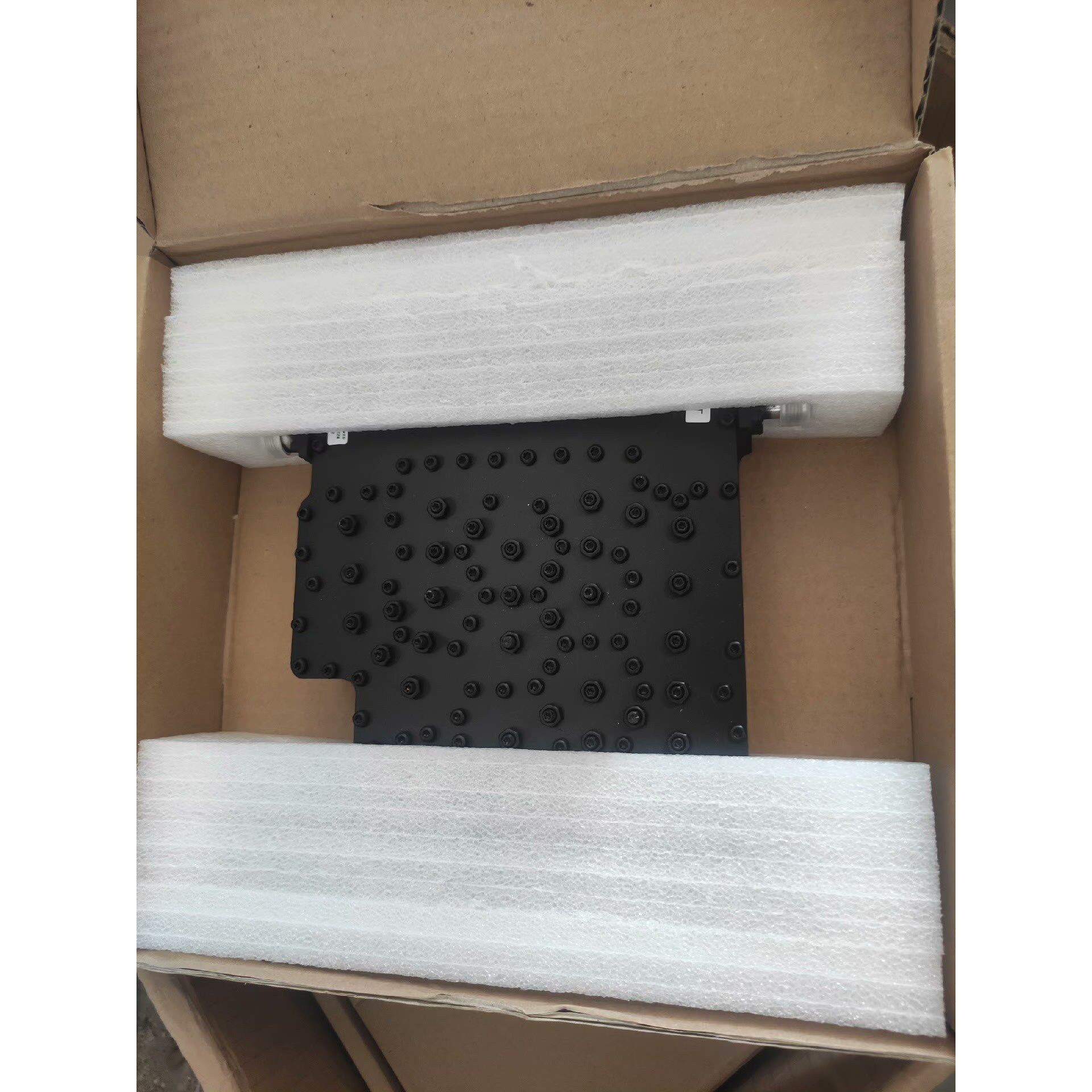 双频合路器,全新原包装,有需要的联系我!议价产品