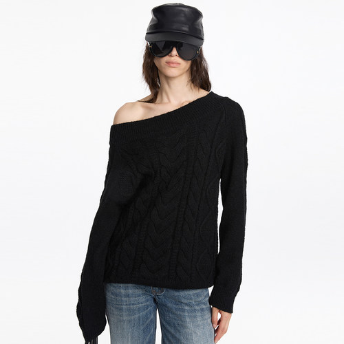 秋冬休闲一字肩不规则大绞花毛衣