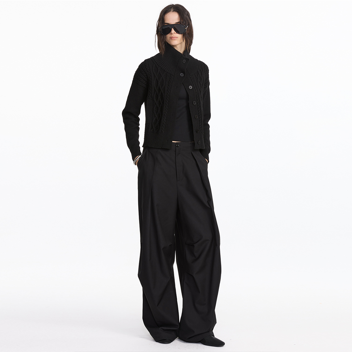 复古休闲绞花针织休闲毛衣