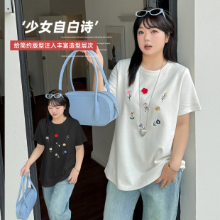 显瘦上衣132041 伊诺大码 女装 甜美鲜花刺绣圆领T恤2025春季 新款
