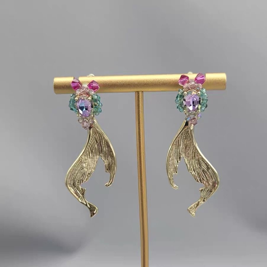 莫奈锦鲤粉绿紫三色鱼尾耳钉女简约清冷感小众设计手工串珠金鱼,饰品/流行首饰/时尚饰品新,耳环,淘宝优惠券,粉丝福利购,淘宝优惠卷