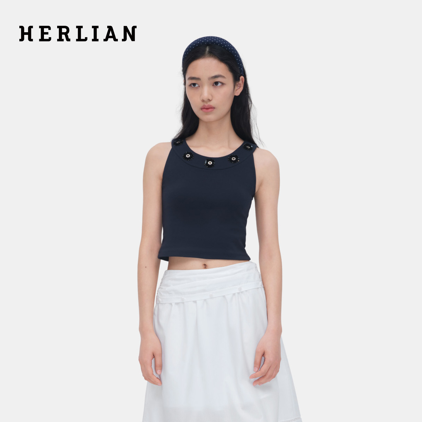 HERLIAN 2026年夏季新品花朵图案钉珠修身圆领女士吊带背心