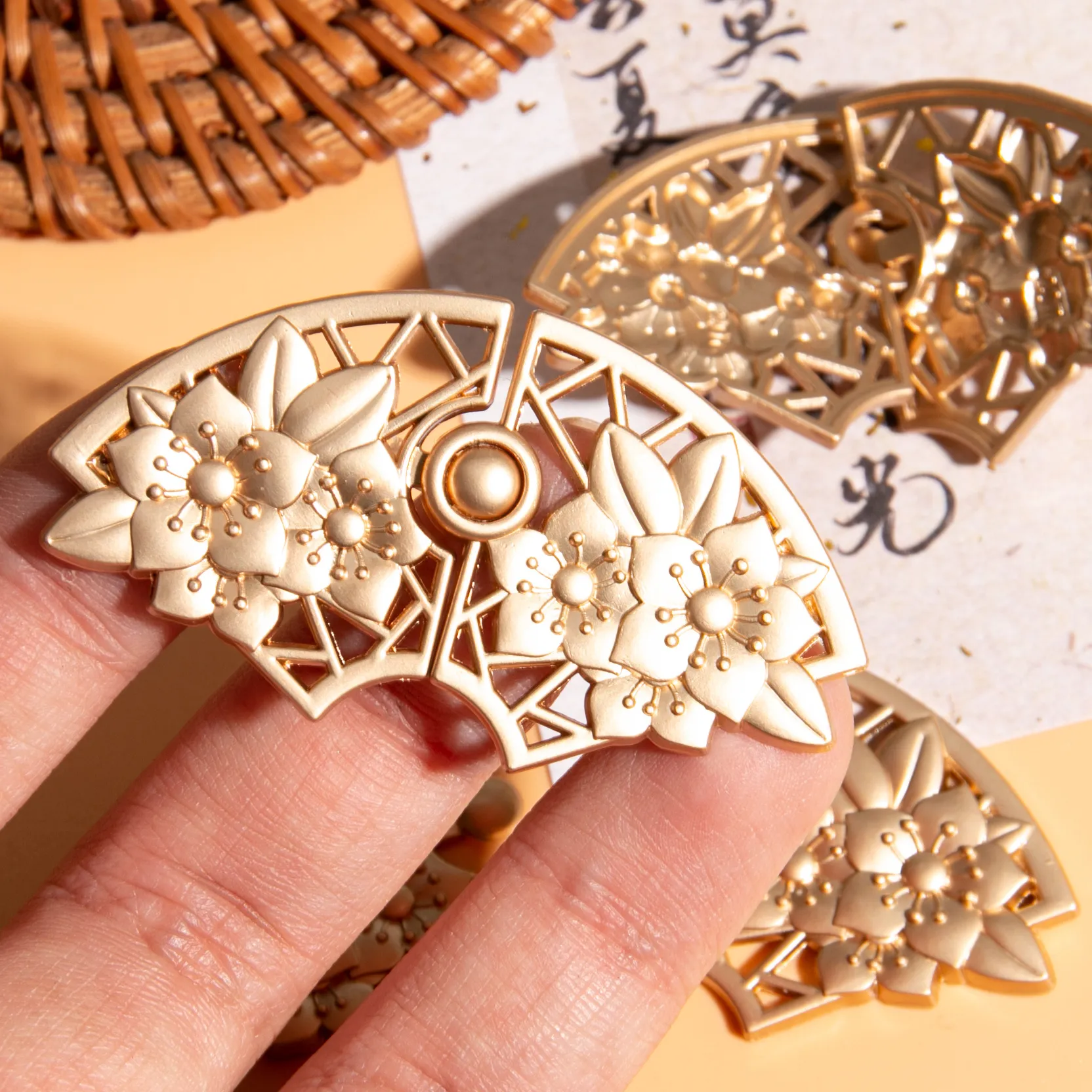 原创桃花扇子母盘扣收腰改腰 复古中国风搭扣衣服对扣HF207