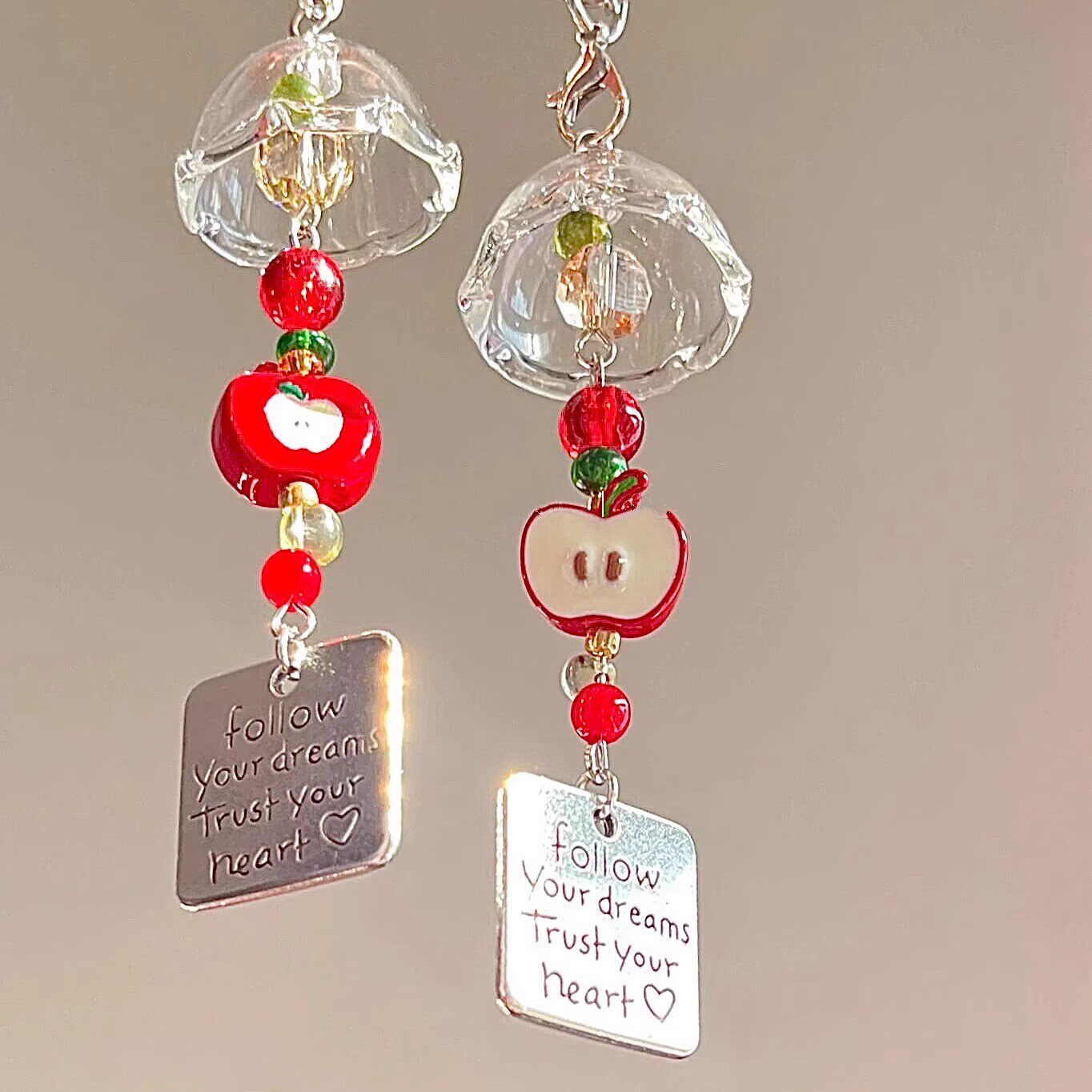 风铃手作可爱苹果挂件高颜值少女心DIY包包手机挂饰送闺蜜小礼物,服饰配件/皮带/帽子/围巾,钥匙扣,淘宝优惠券,粉丝福利购,淘宝优惠卷
