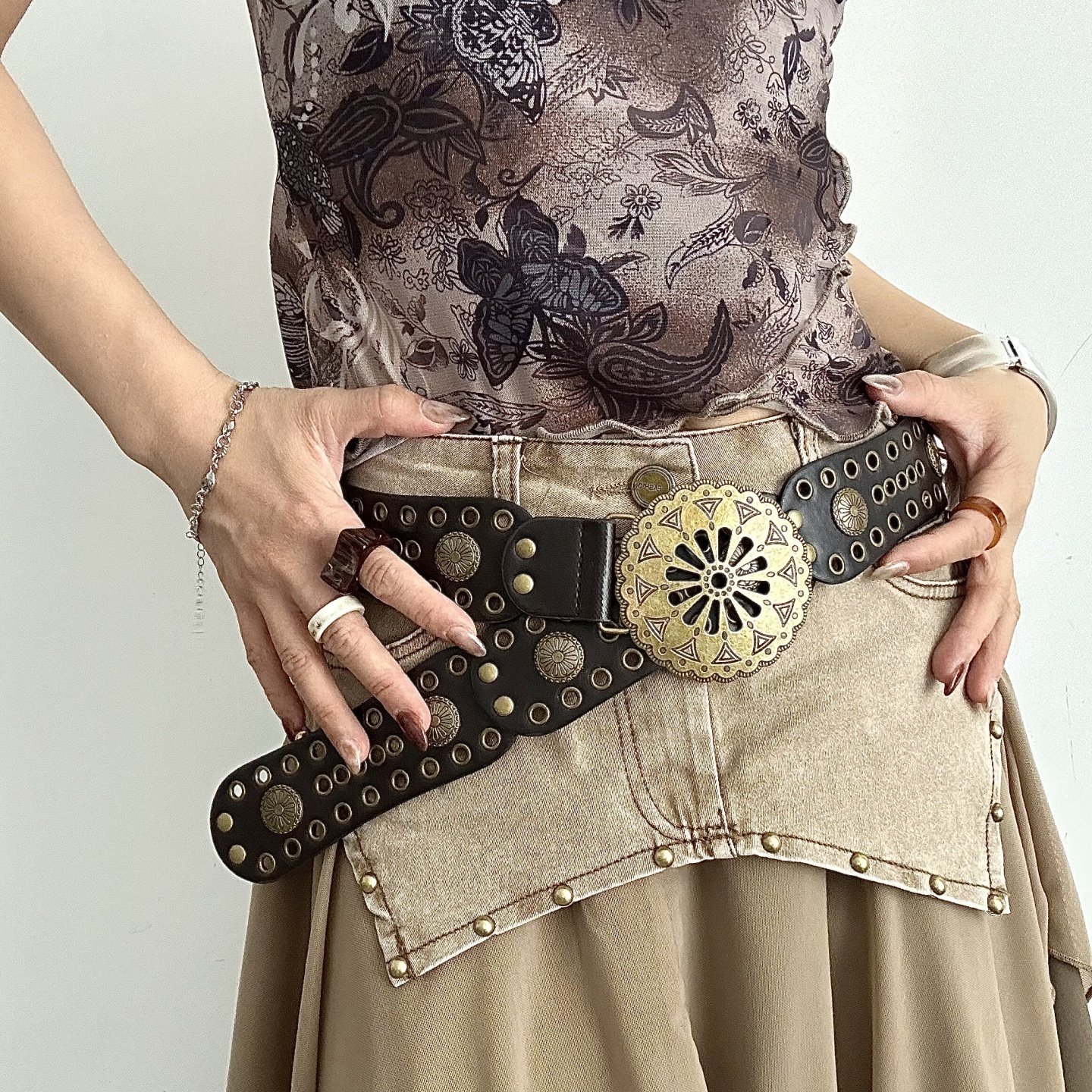 铆钉朋克风腰带配裙子大衣收腰~