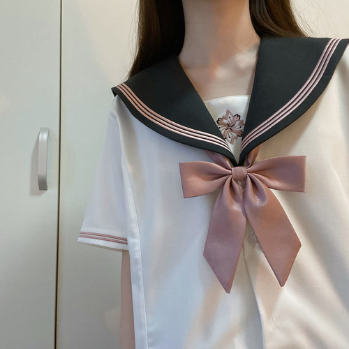 颜沐溪水手服少女软妹