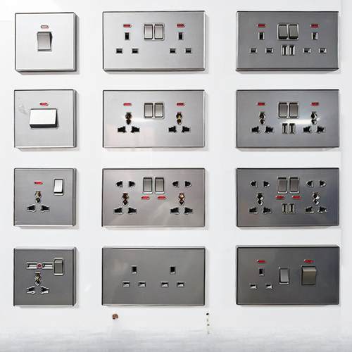 146型港澳灰色钢化玻璃USB英标13A面板多功能国际外贸开关插座