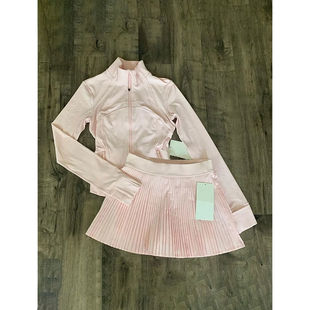 初恋清纯奶甜套装新款粉色洋气减龄运动春秋外套百褶裙子两件套