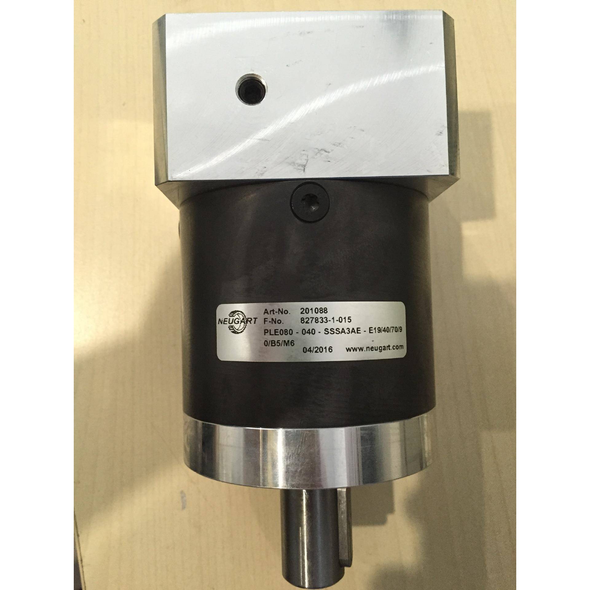 行星减速机PLE080-040-SSSA3AE-E19/35/70/90/B5