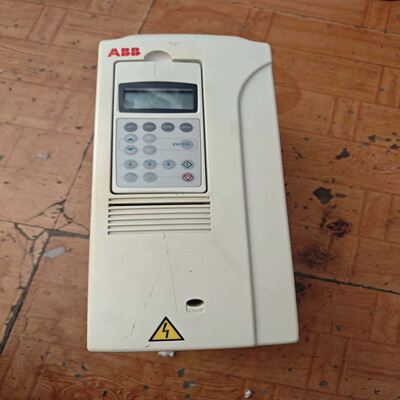ABB变频器 ACS800-01-0016-3+P901 ，