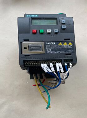 变频器，型号6SL3210-5BE21-5UV0，