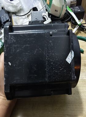 R2AA13120LCP2E川崎机器人伺服电机R2AA131