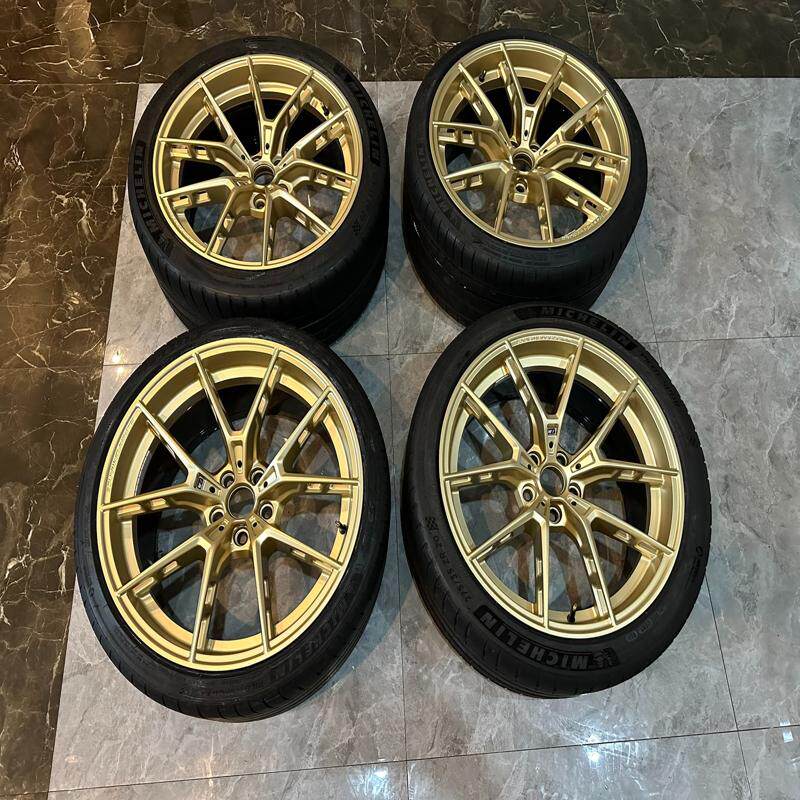 维修检查宝马F90 M5 863M 20寸锻造轮毂议价