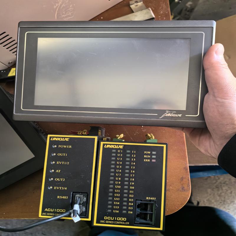 维修检查销售日本优易控UNIQUE控制器+触摸屏UMC1询价