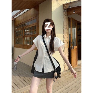 韩系白色polo领短袖衬衫女装夏季褶皱修身衬衣设计感气质显瘦上衣