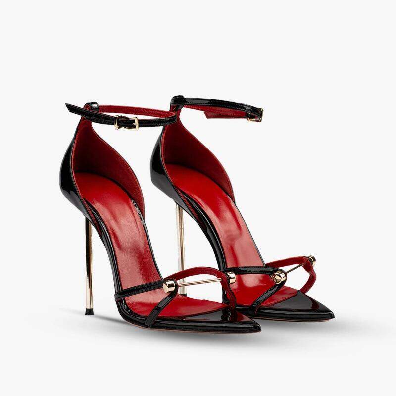 新款 欧美时装凉鞋尖头金属细跟扣带女鞋大码sandals women